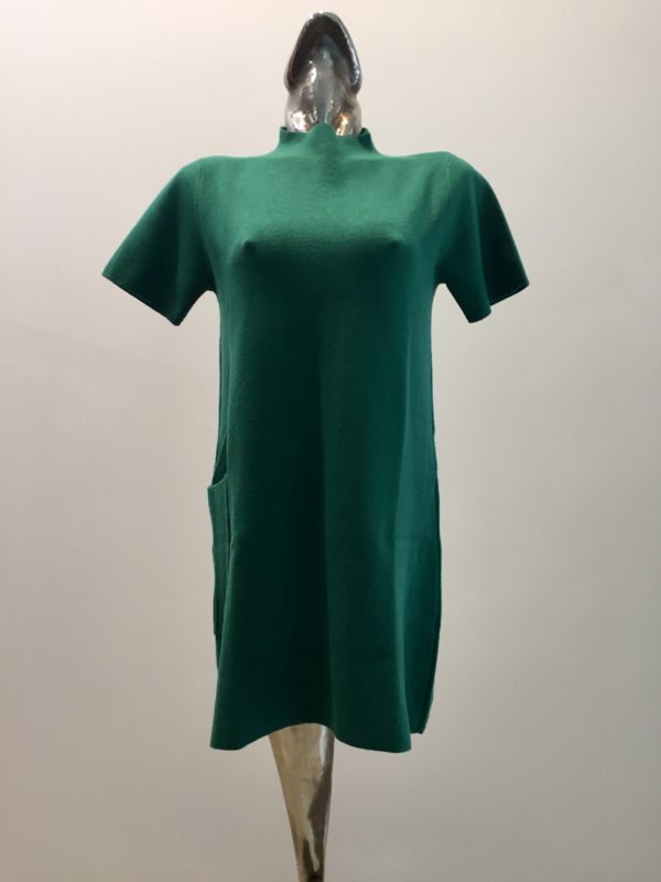 Šaty pletené zelené s krátkym rukávom