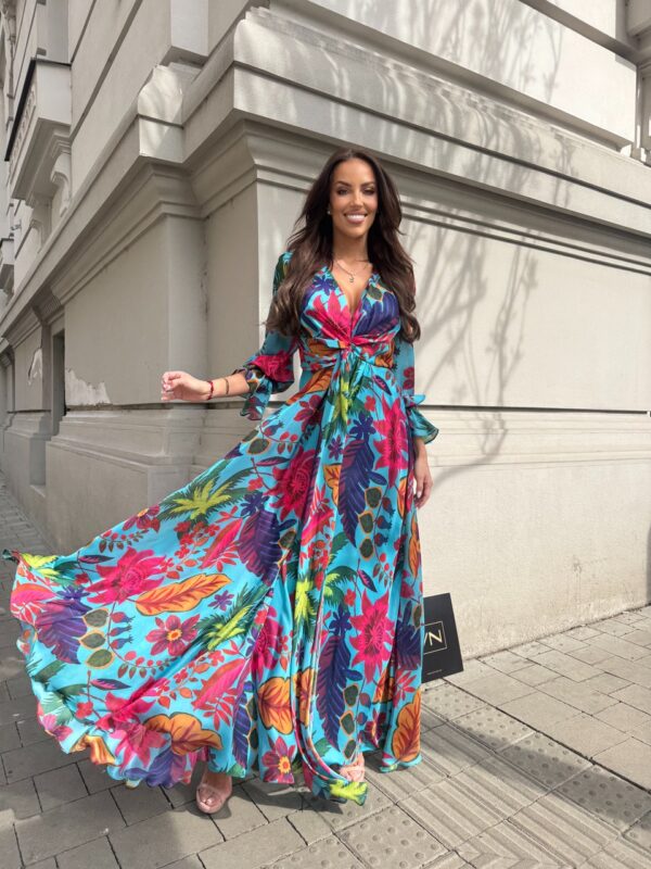 Exkluzívne dlhé tyrkysové šaty s farebnými kvetmi